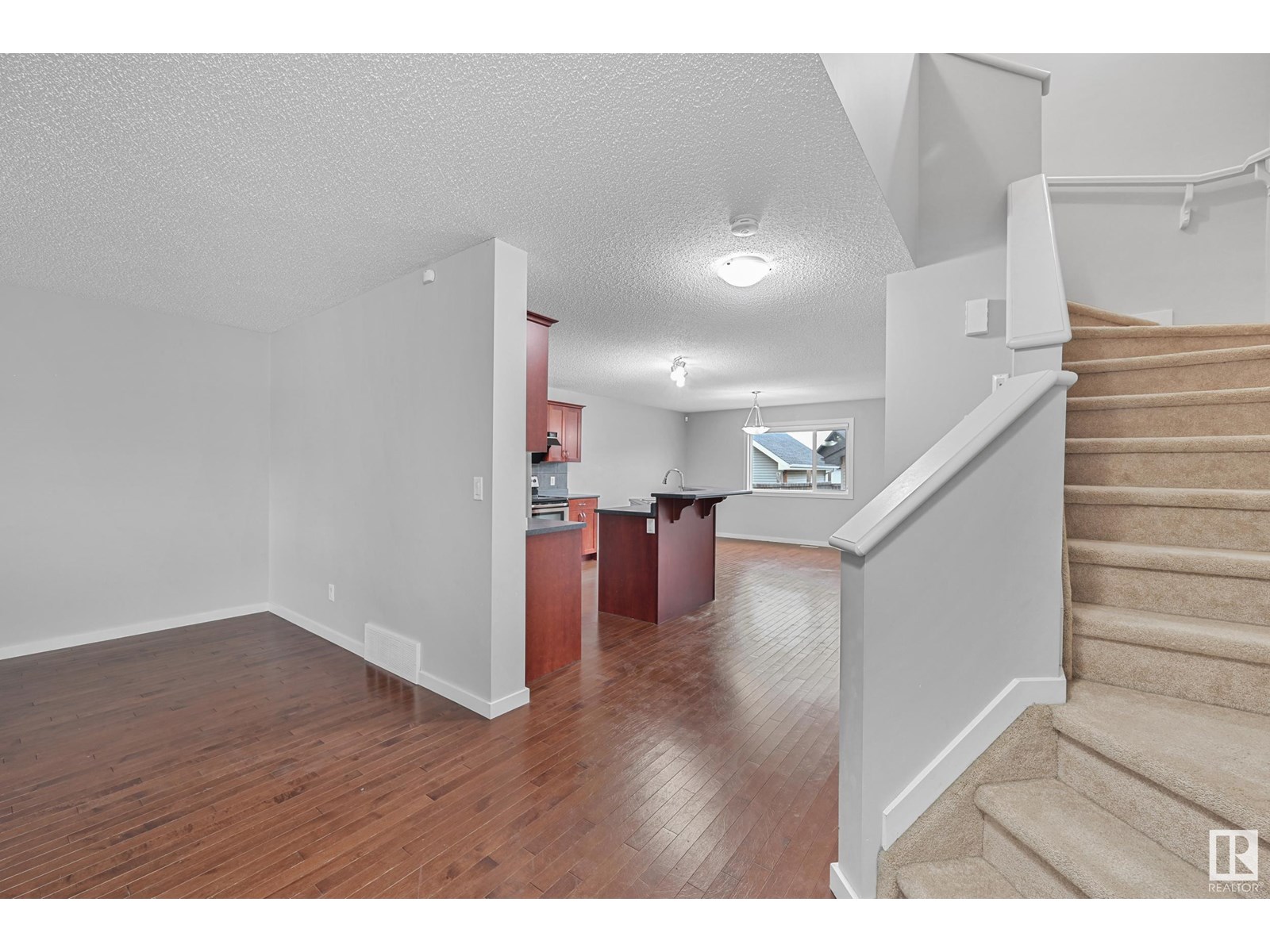 4034 ALEXANDER WY SW