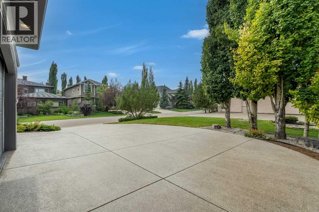 18 Aspen Ridge Way SW