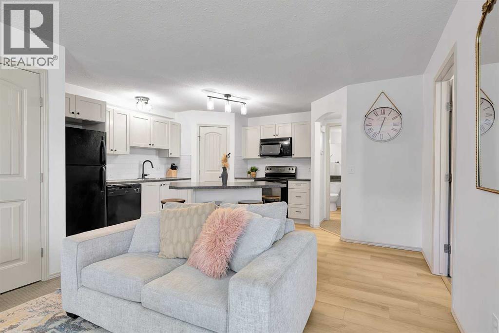 101, 120 Panatella Landing NW