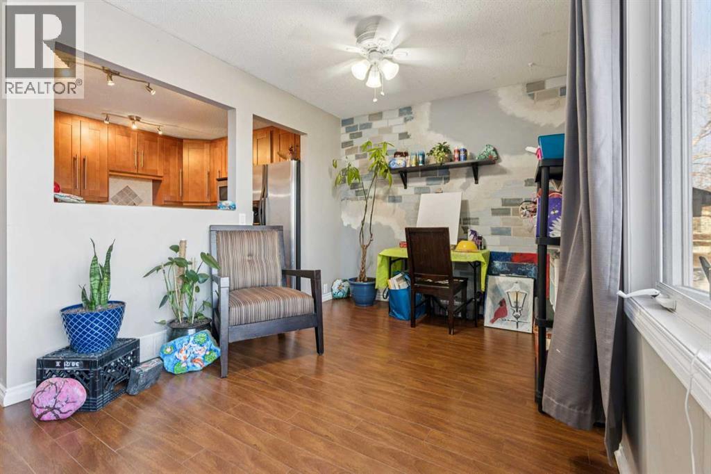 70 Midridge Gardens SE