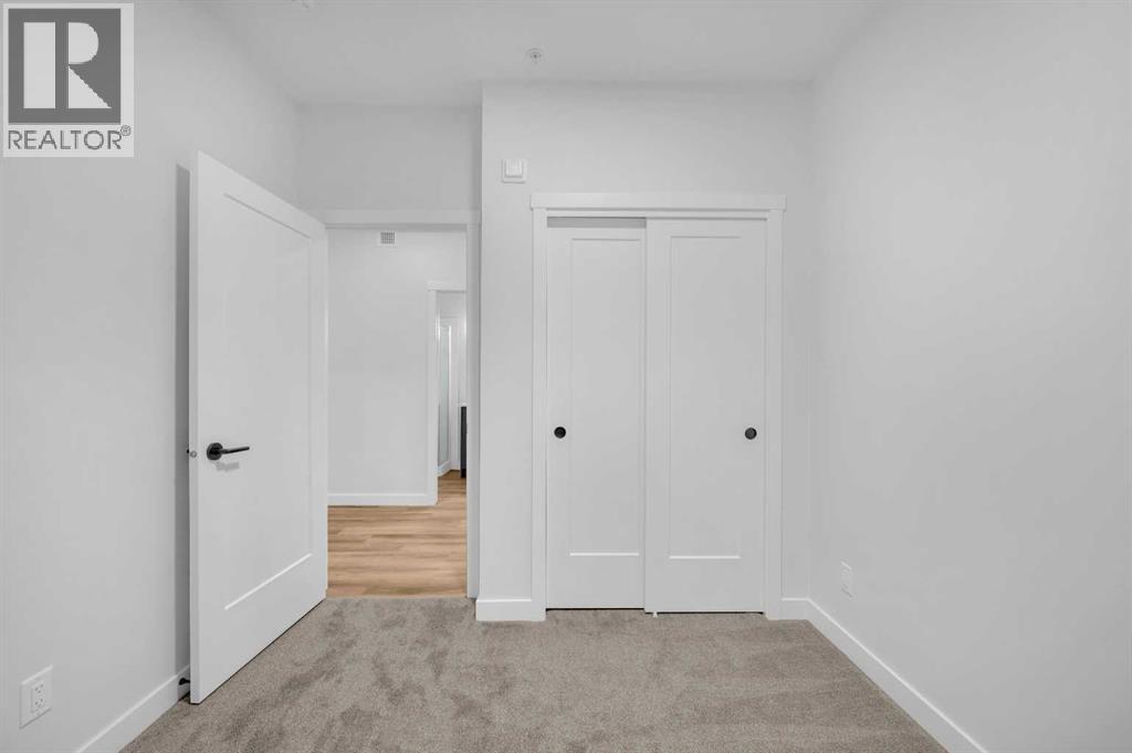 212, 660 Shawnee Square SW