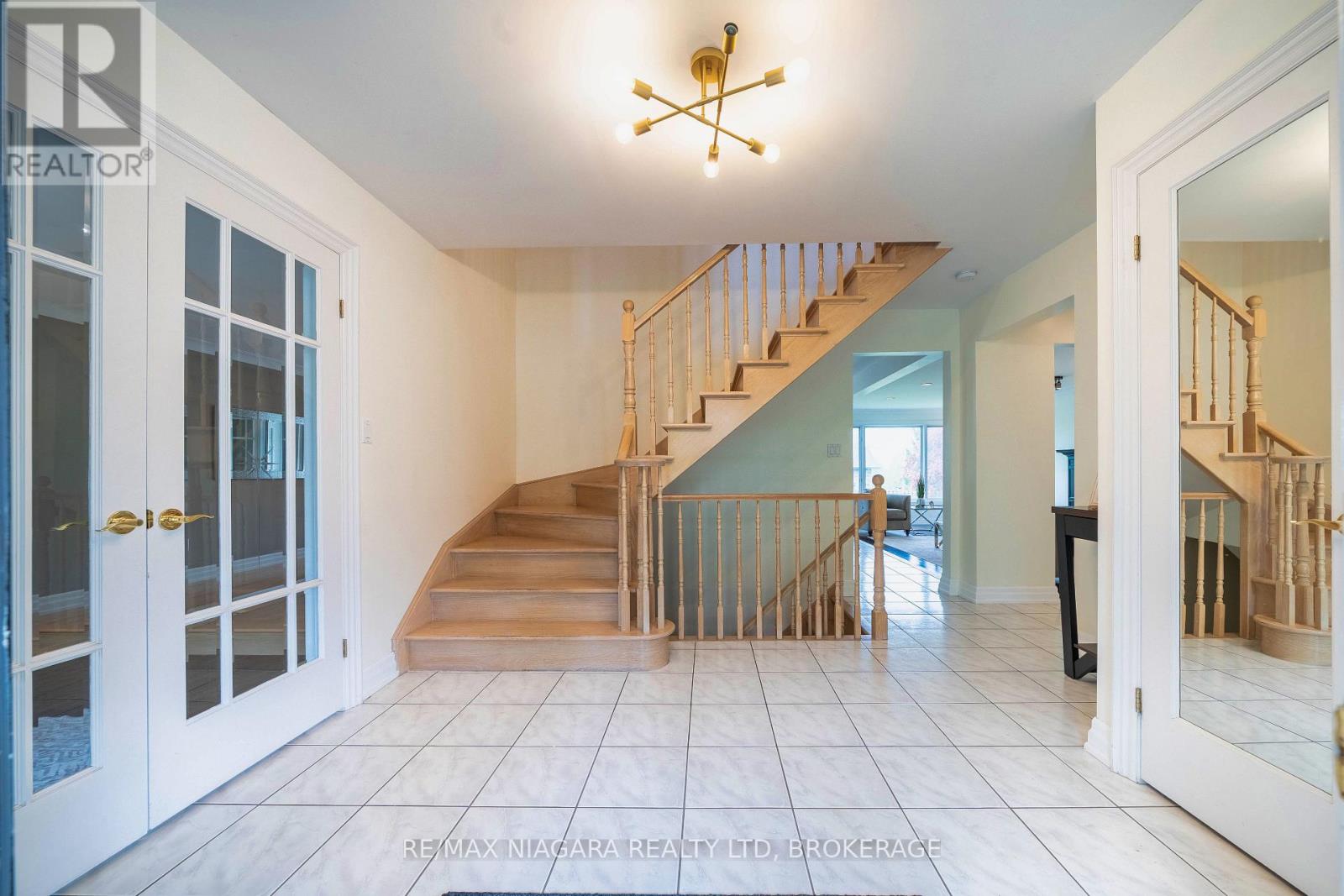 2 MCCLURE CRESCENT
