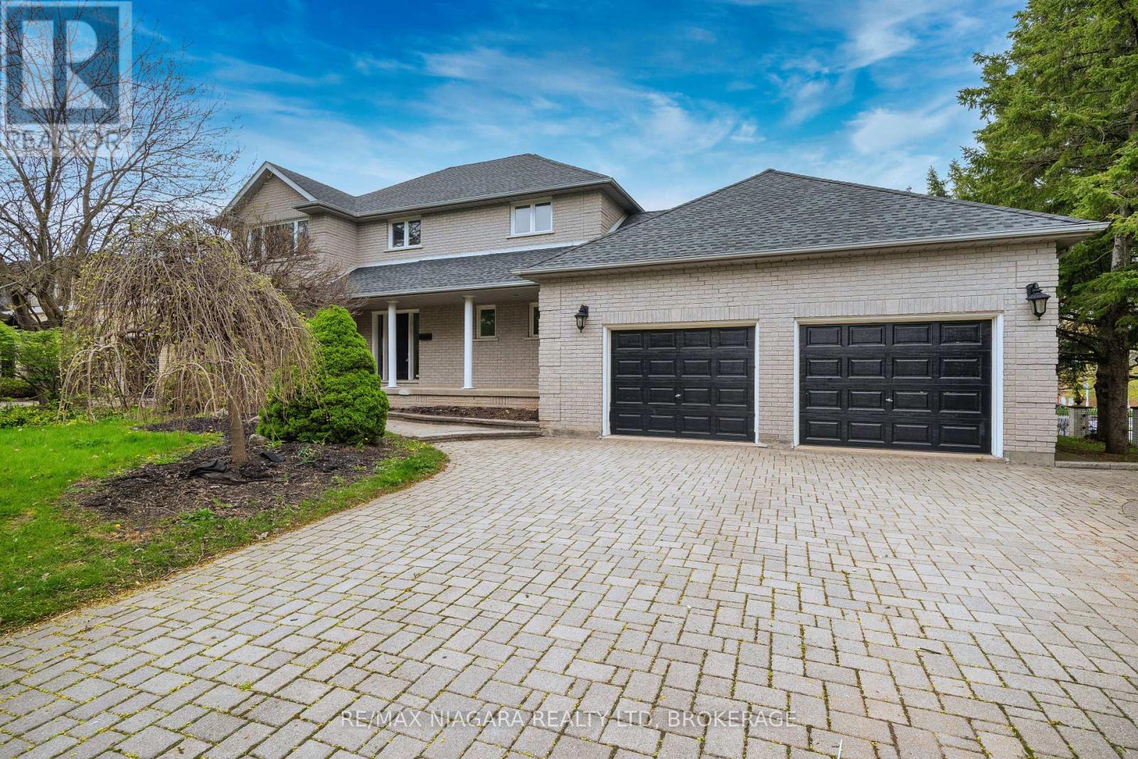 2 MCCLURE CRESCENT