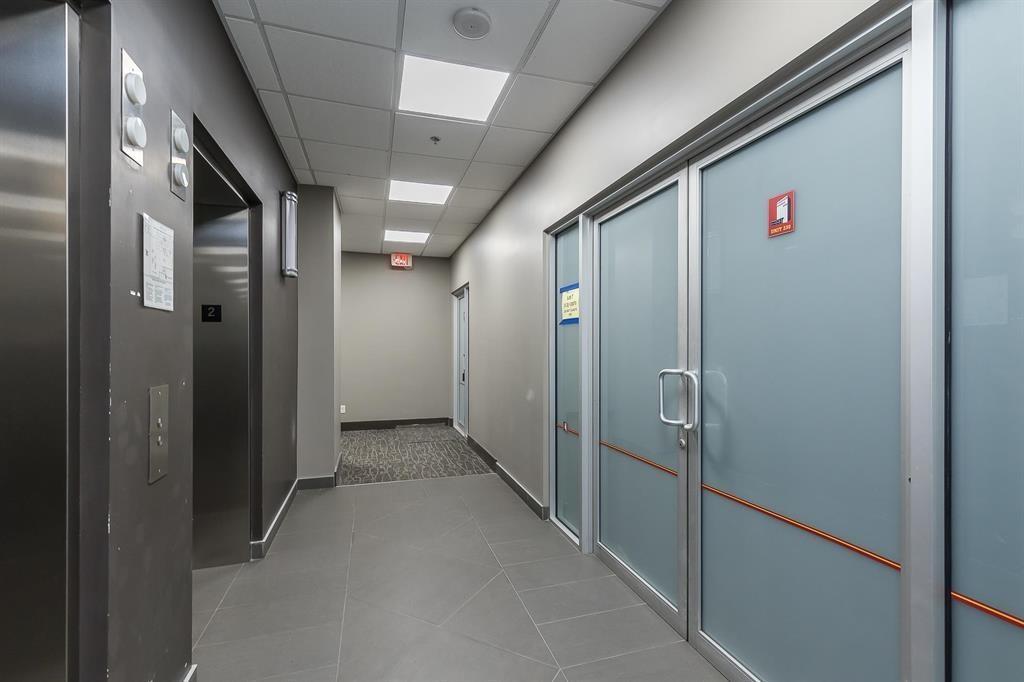 230 34077 GLADYS AVENUE