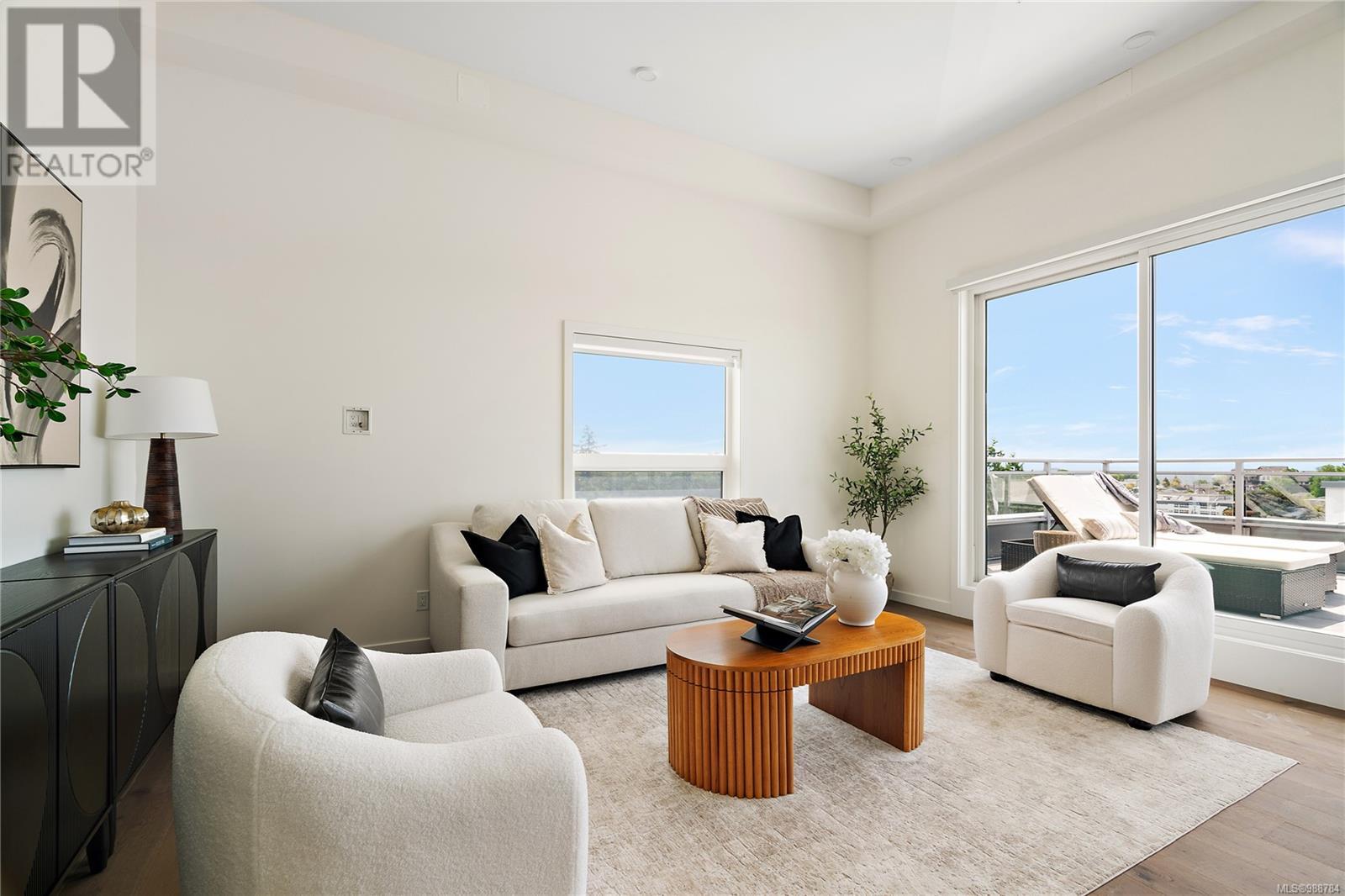 BPH1 1102 Esquimalt Rd