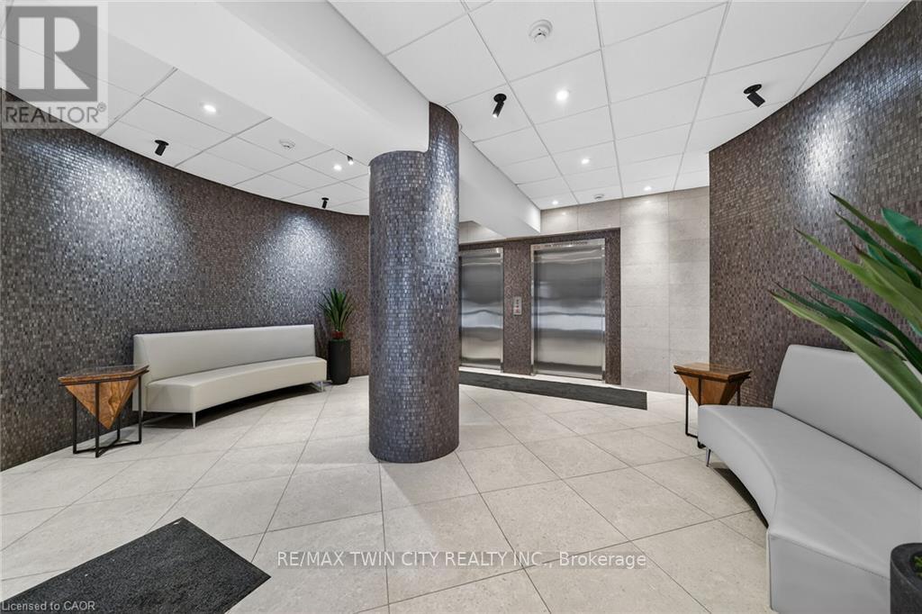 301 - 150 QUEEN STREET S