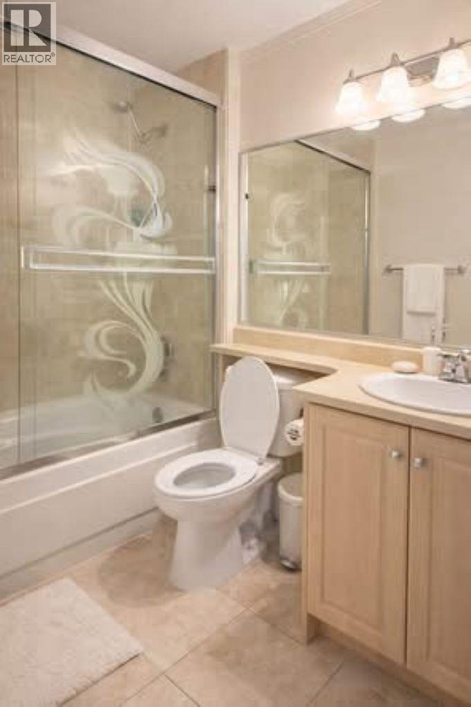 387x S ELMWOOD STREET