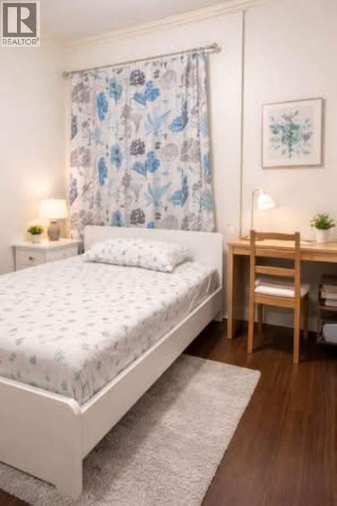 387x S ELMWOOD STREET Burnaby BC V5G1R9