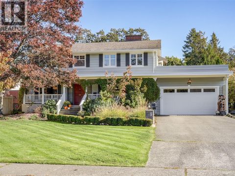 3381 Woodburn Ave Oak Bay BC V8P5B8