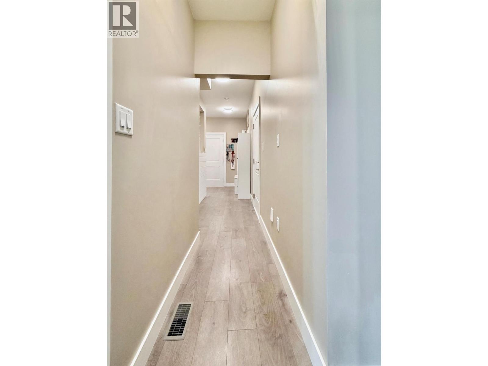 240 FORESTBROOK Drive Unit# 105