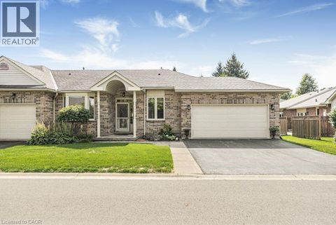 105 NORTHERNBREEZE Street Hamilton ON L0R1W0