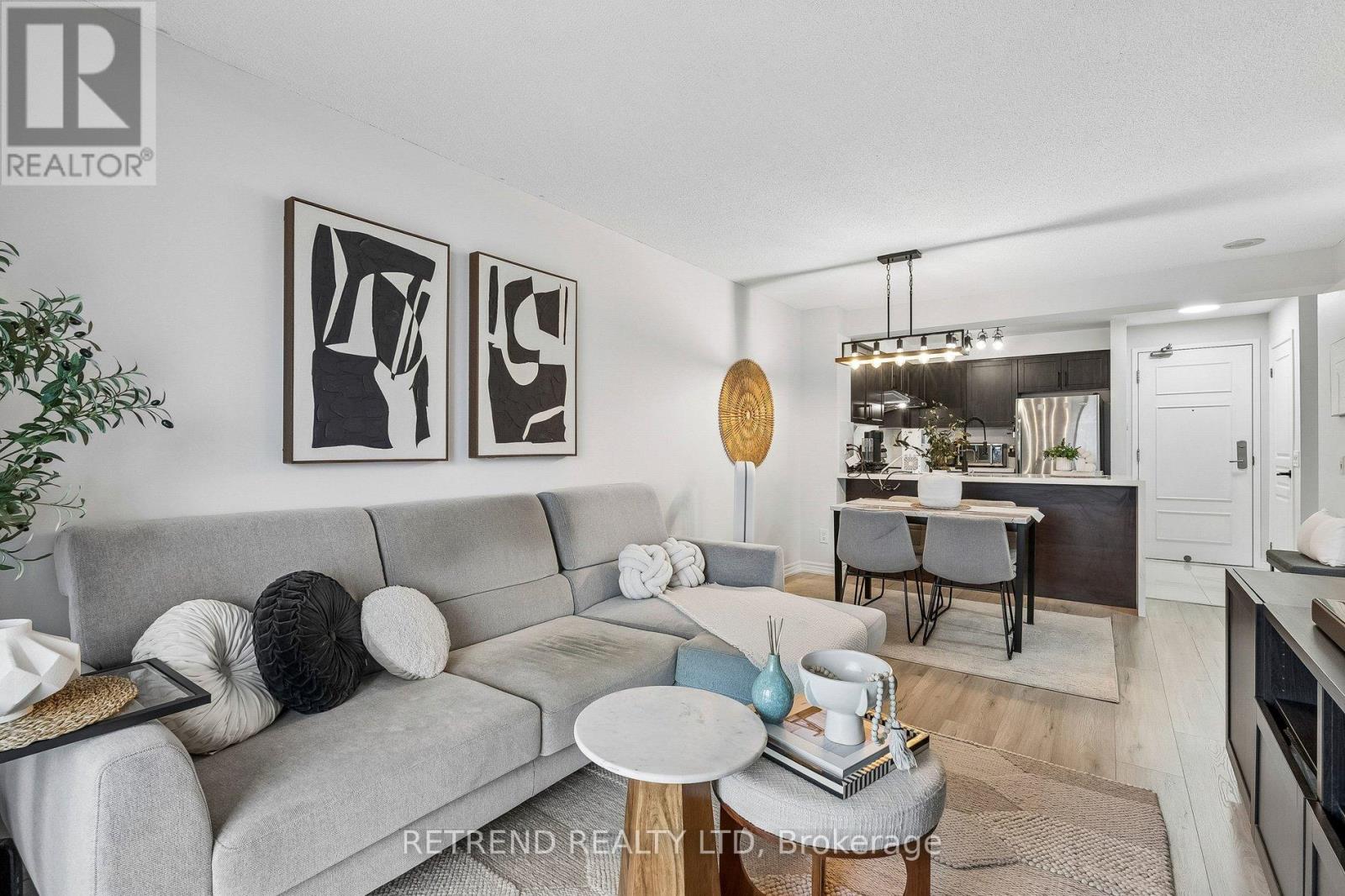 602 - 310 RED MAPLE ROAD