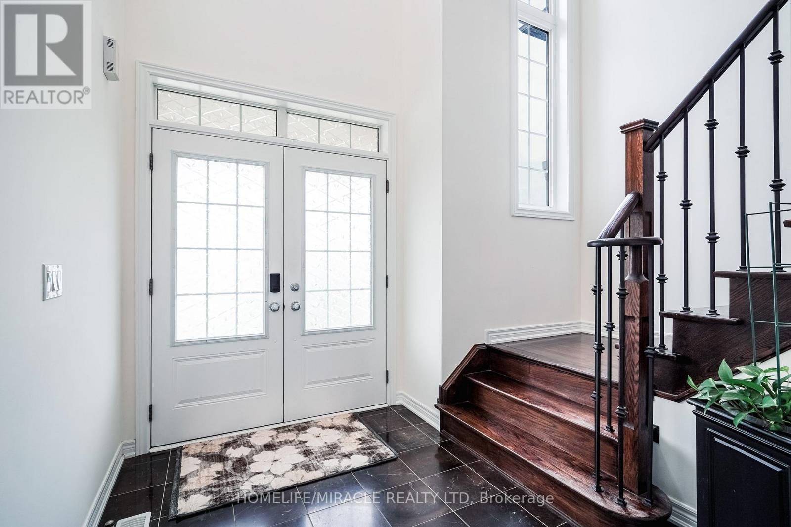 19 WARDLAW PLACE