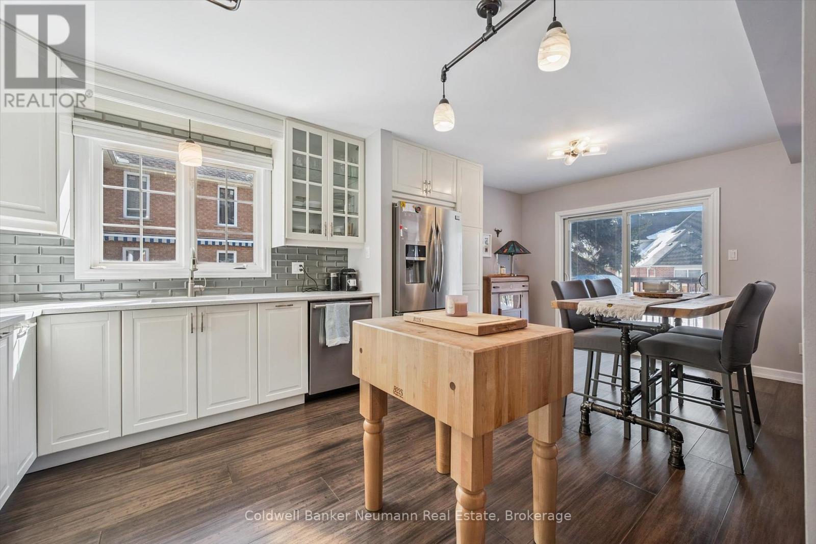 47 - 941 GORDON STREET