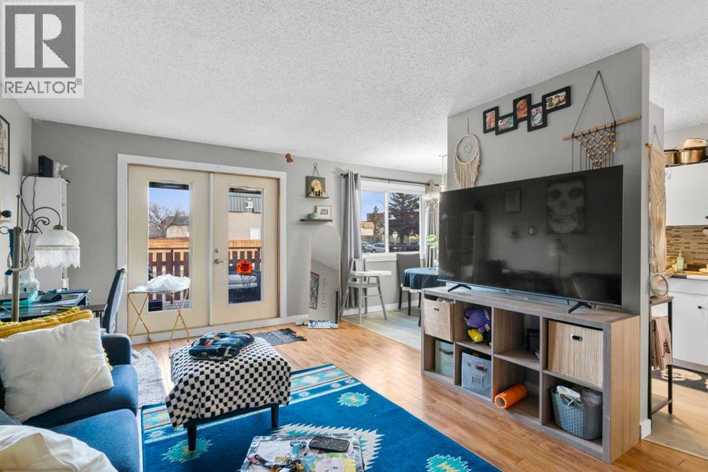 #A, 2737 78 Avenue SE