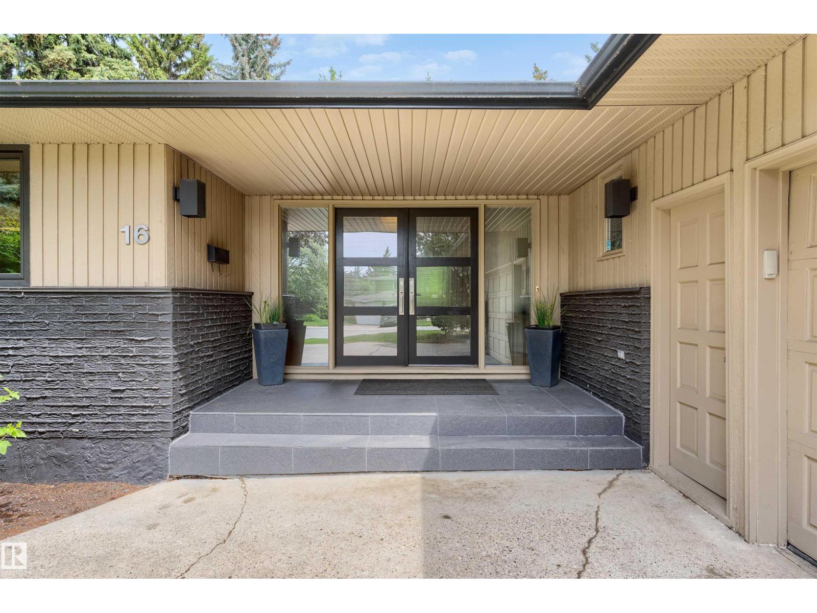 16 QUESNELL RD NW
