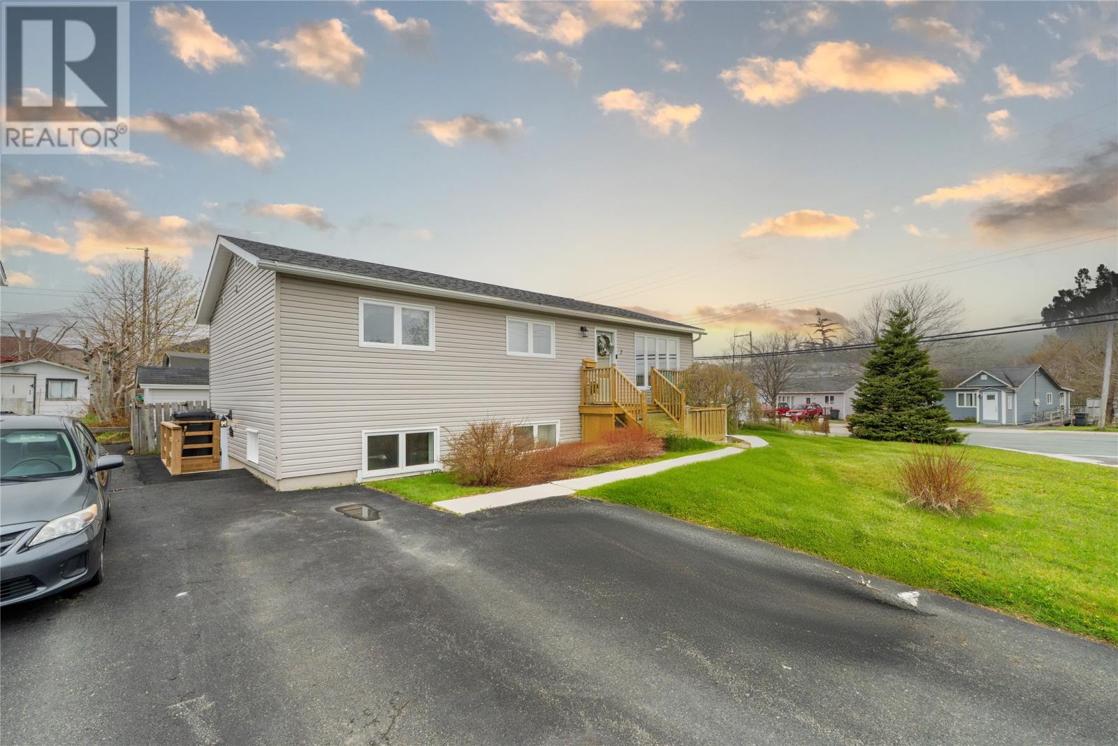 2 Pleasant Avenue