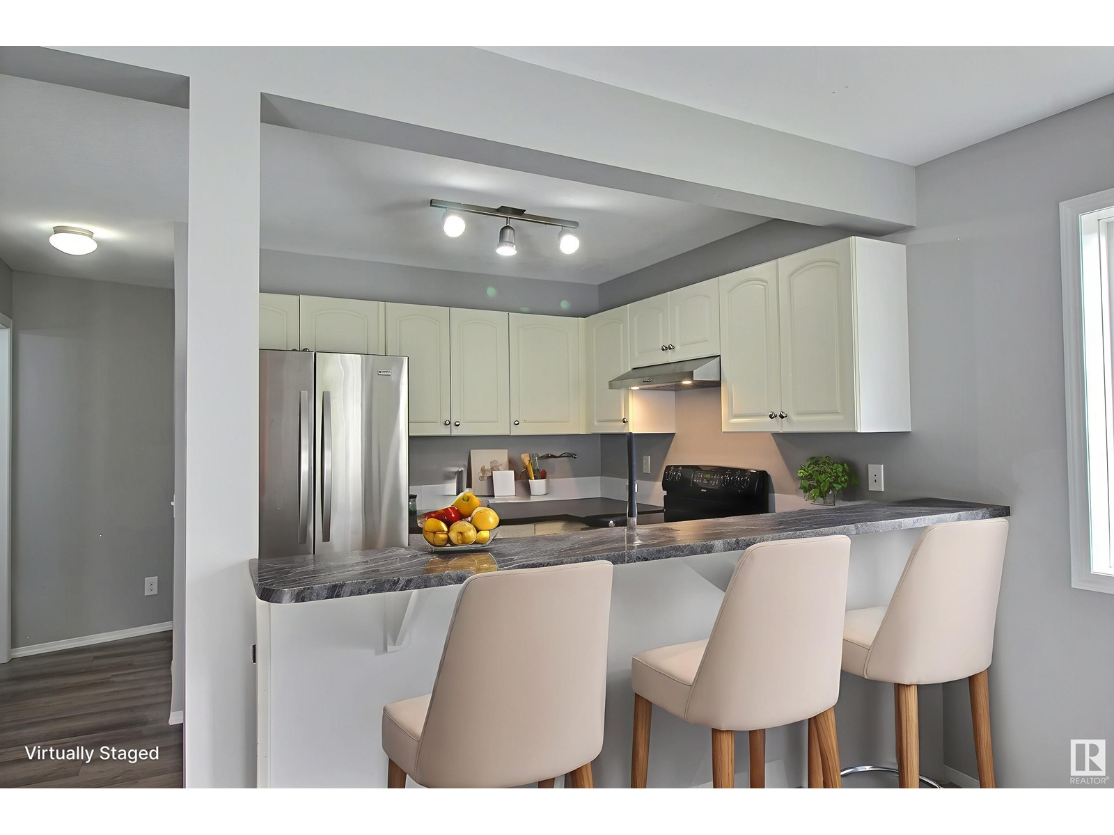 #123 230 EDWARDS DR SW
