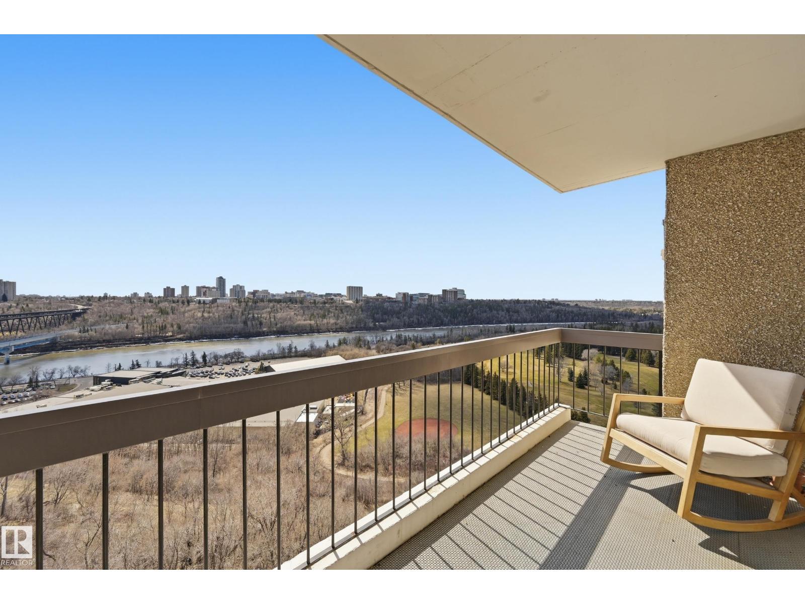 #904 9737 112 ST NW