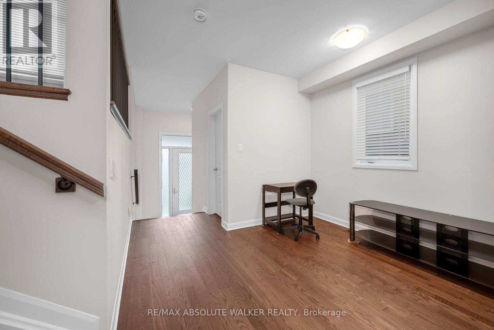529 ANCHOR CIRCLE