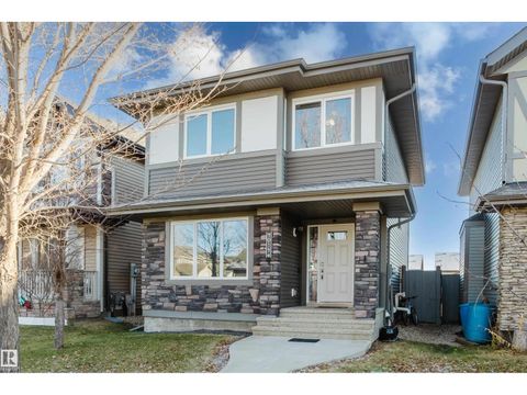 9019 219 ST NW Edmonton AB T5T6Z9