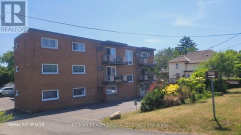 426 QUEENSTON STREET St. Catharines (Secord Woods) ON L2P2Y2
