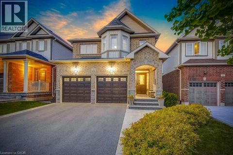 20 BOUSFIELD Court Waterdown ON L8B0T3