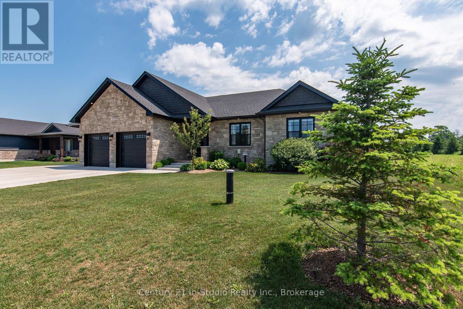 33 NICKASON DRIVE