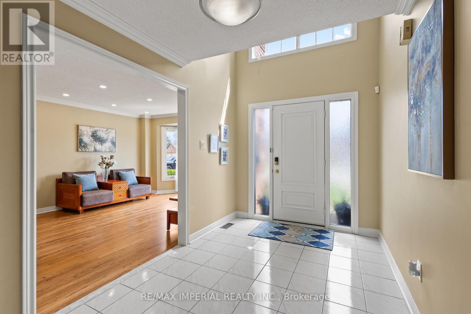 2044 SCHOOLMASTER CIRCLE