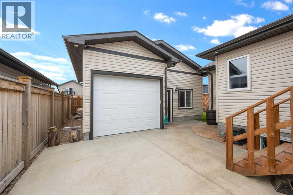 125 Beardsley Crescent