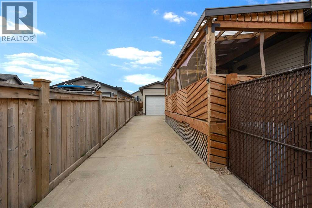 125 Beardsley Crescent