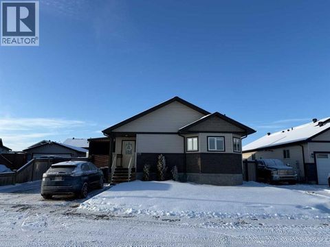 125 Beardsley Crescent Fort McMurray AB T9H2T5