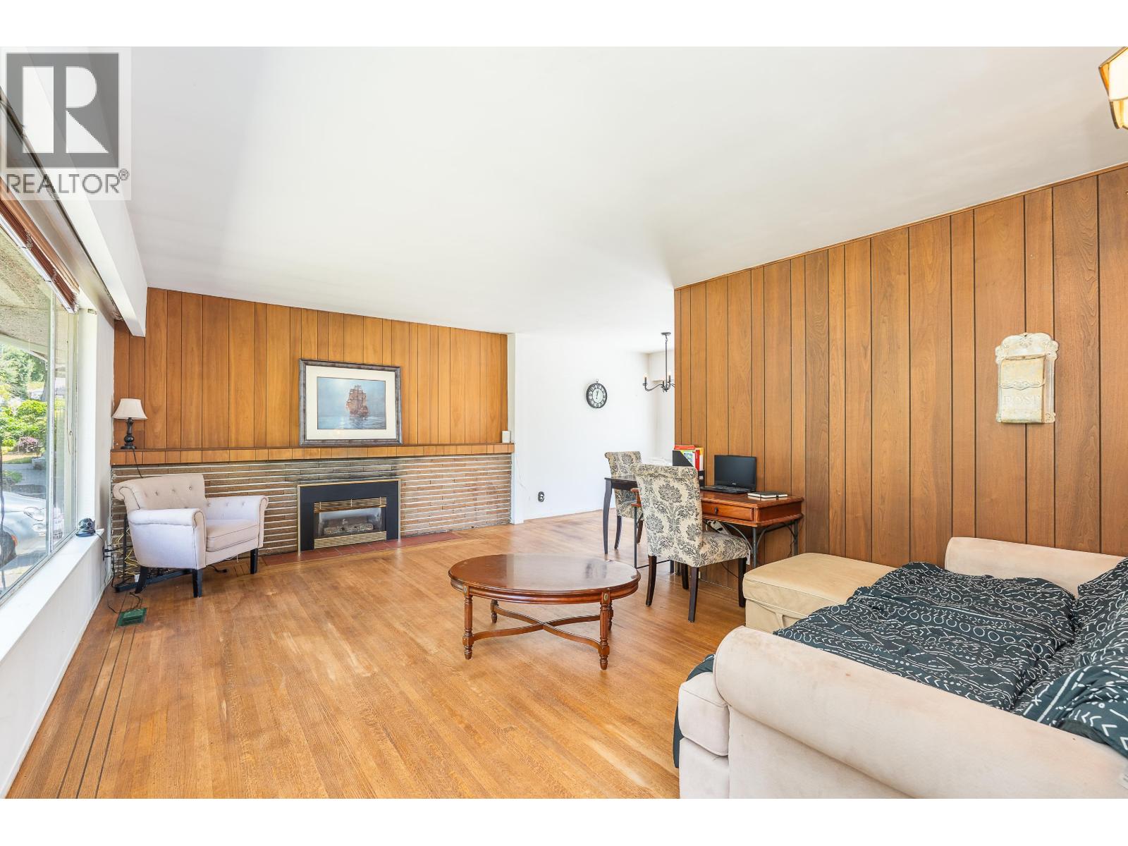 951 CANYON BOULEVARD