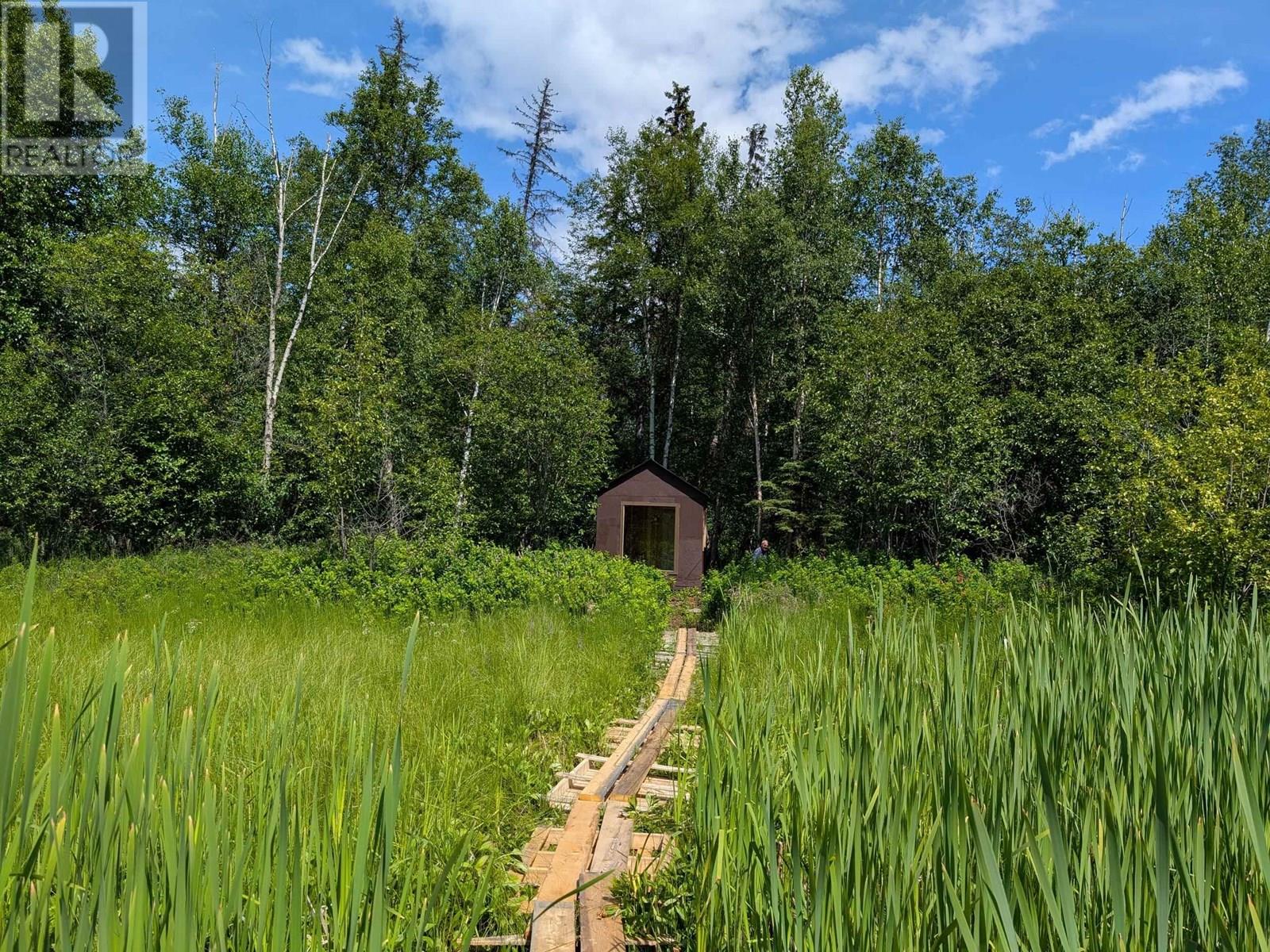 1425 HUDSON BAY MOUNTAIN ROAD