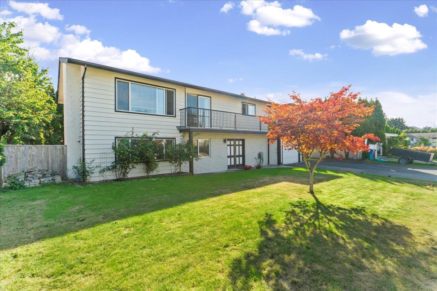 1943 CATALINA CRESCENT