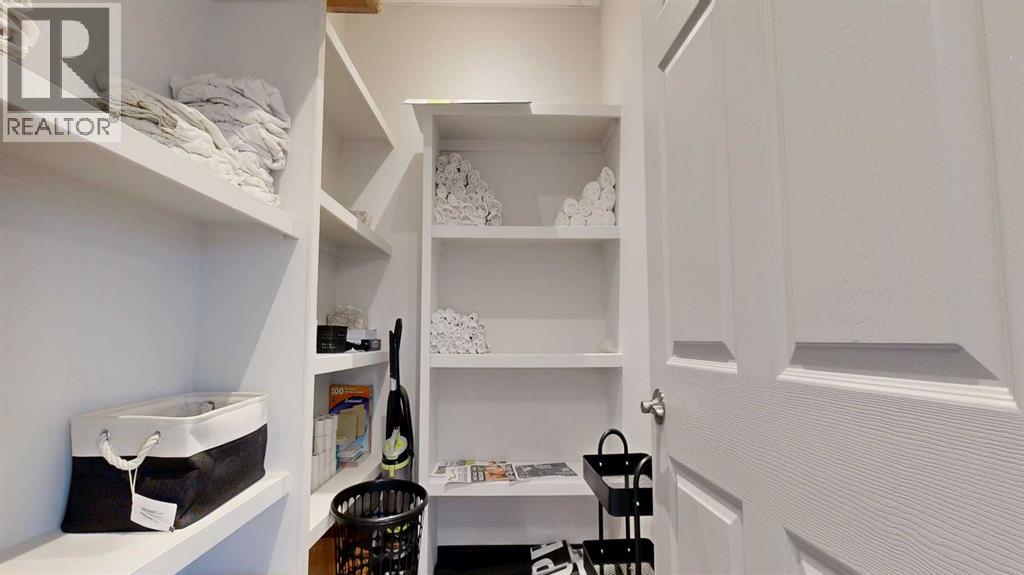 20, 3751 Mayor Magrath Drive S