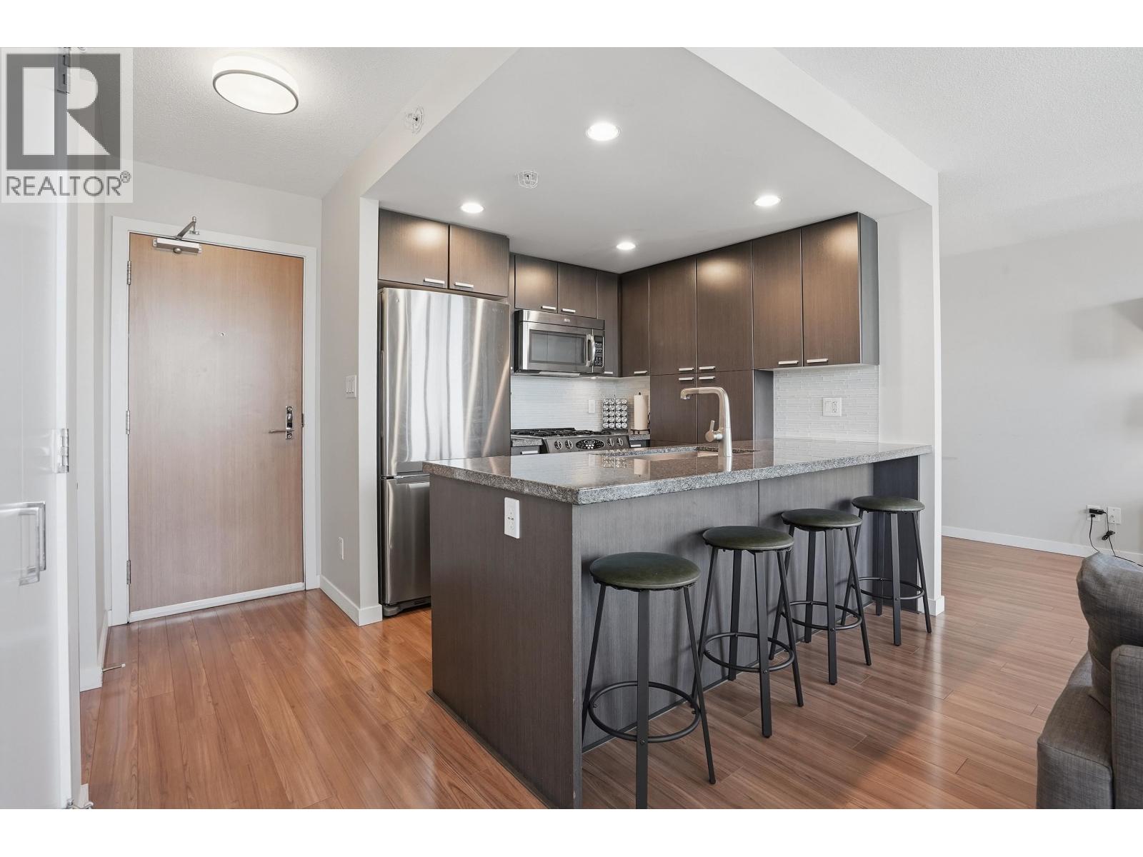 2605 2232 DOUGLAS ROAD