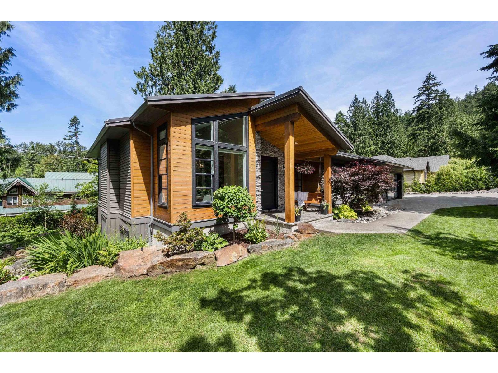 7542 HICKS LAKE ROAD|Harrison Lake