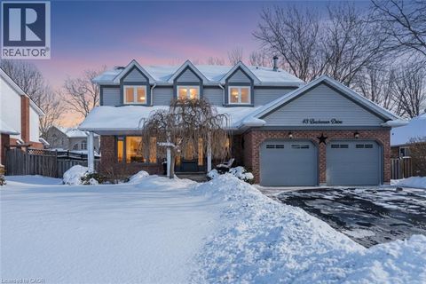 43 BUCHANAN Drive Caledonia ON N3W1H1