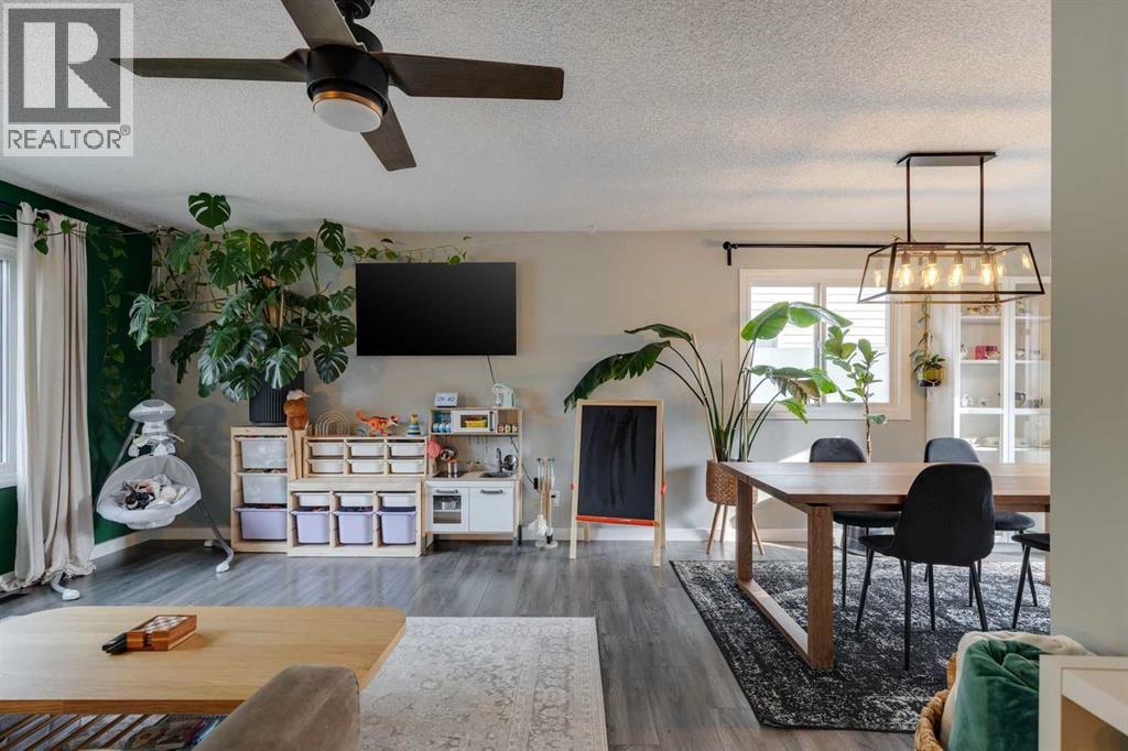 228 Penbrooke Way SE