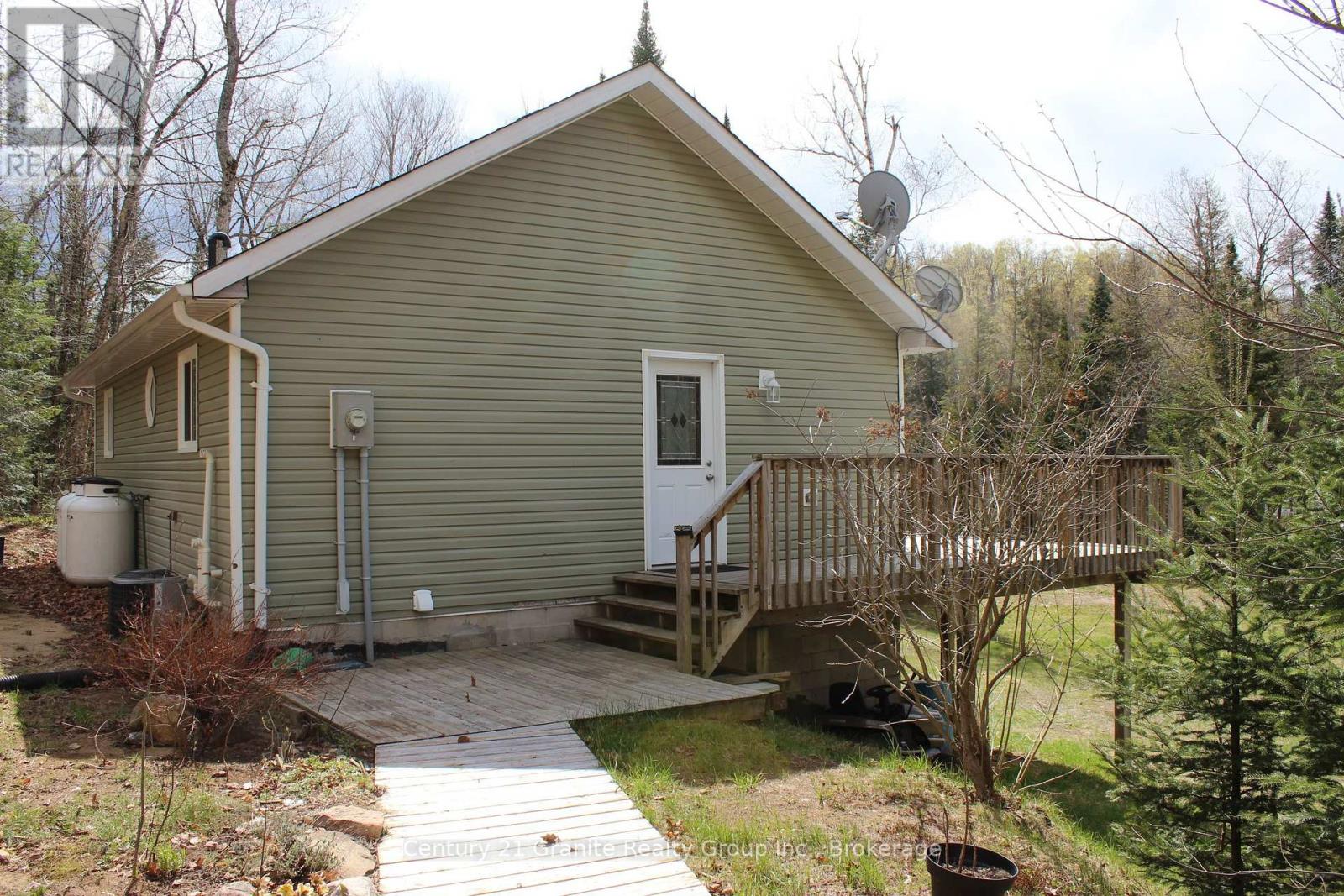 1037 ANDEK TRAIL