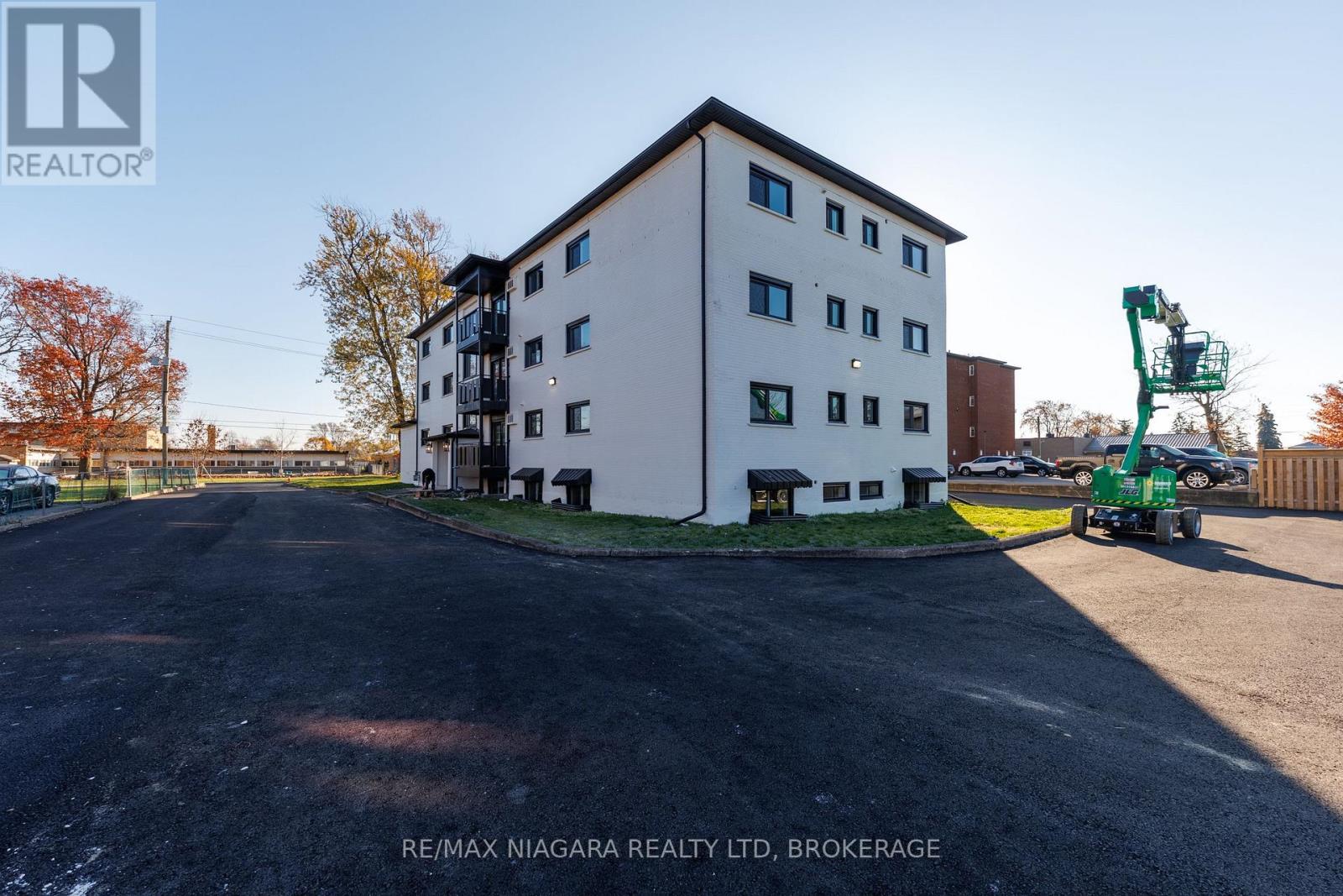 UNIT 12 - 141 PLYMOUTH ROAD