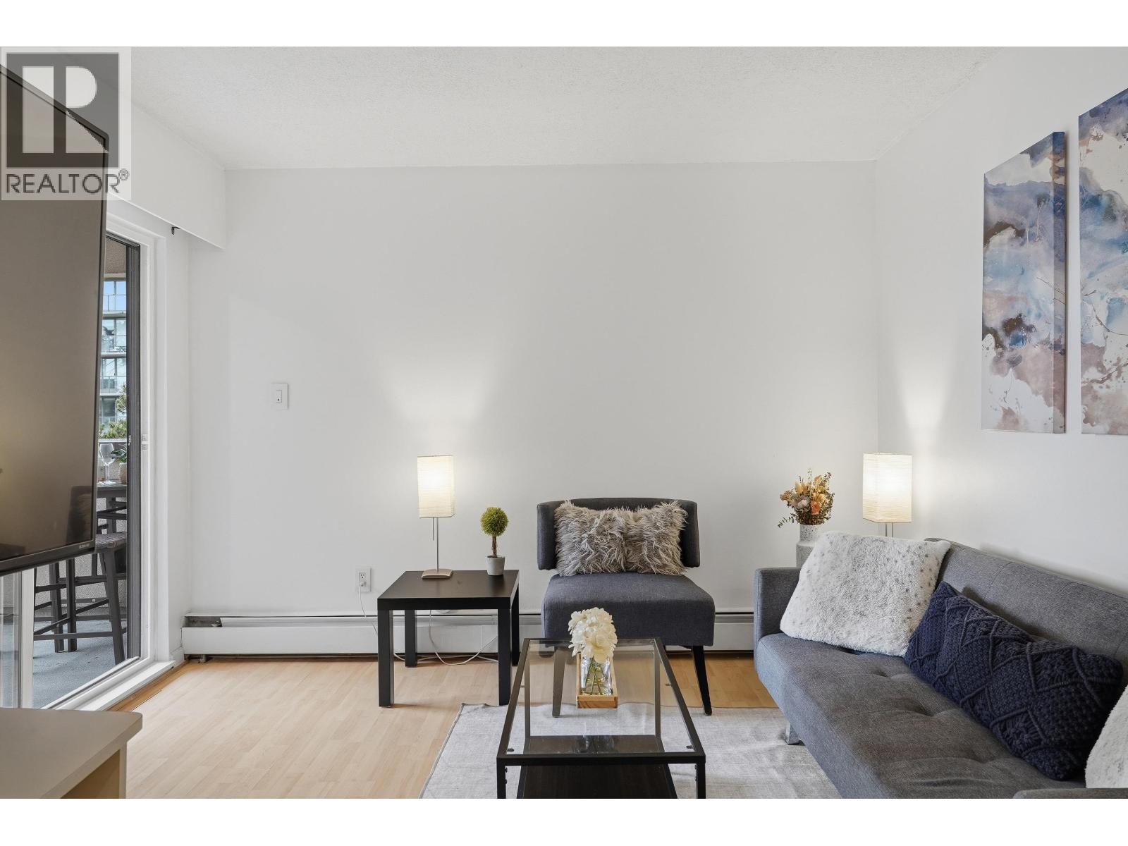 412 1718 NELSON STREET