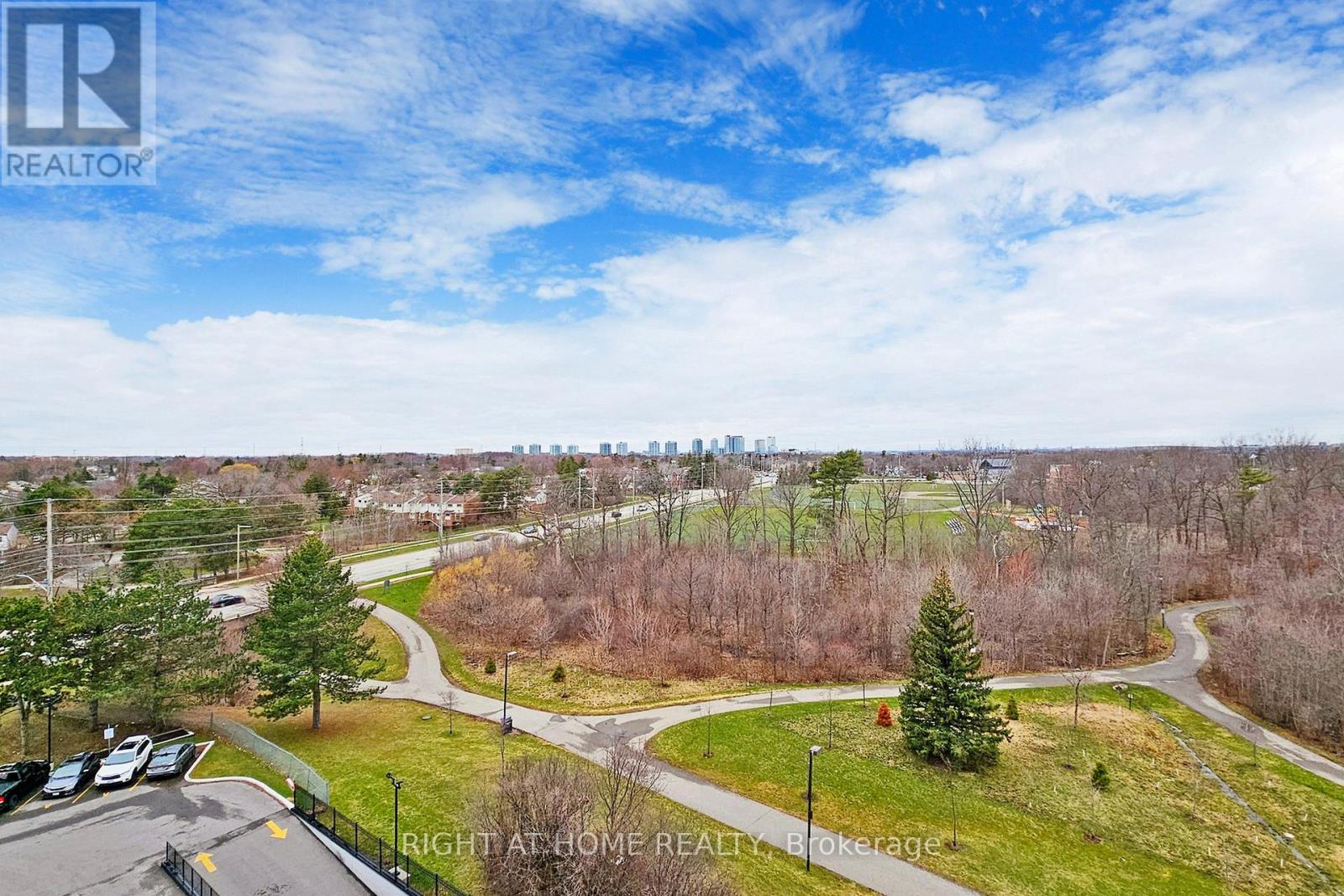 812 - 3501 GLEN ERIN DRIVE