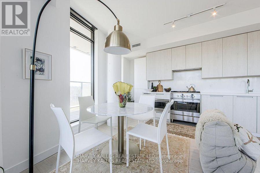 413 - 160 KINGSWAY CRESCENT