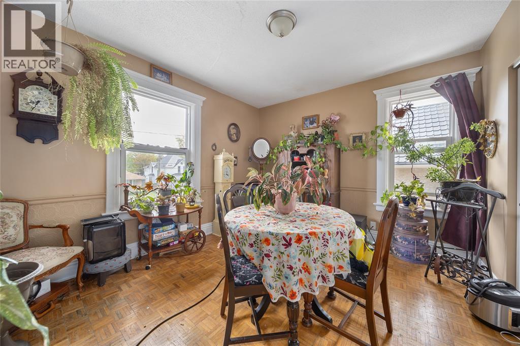 169 CHRISTINA STREET South