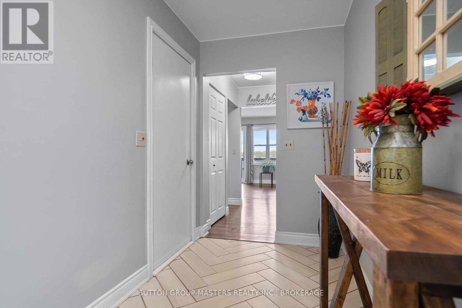 20B OAK LANE