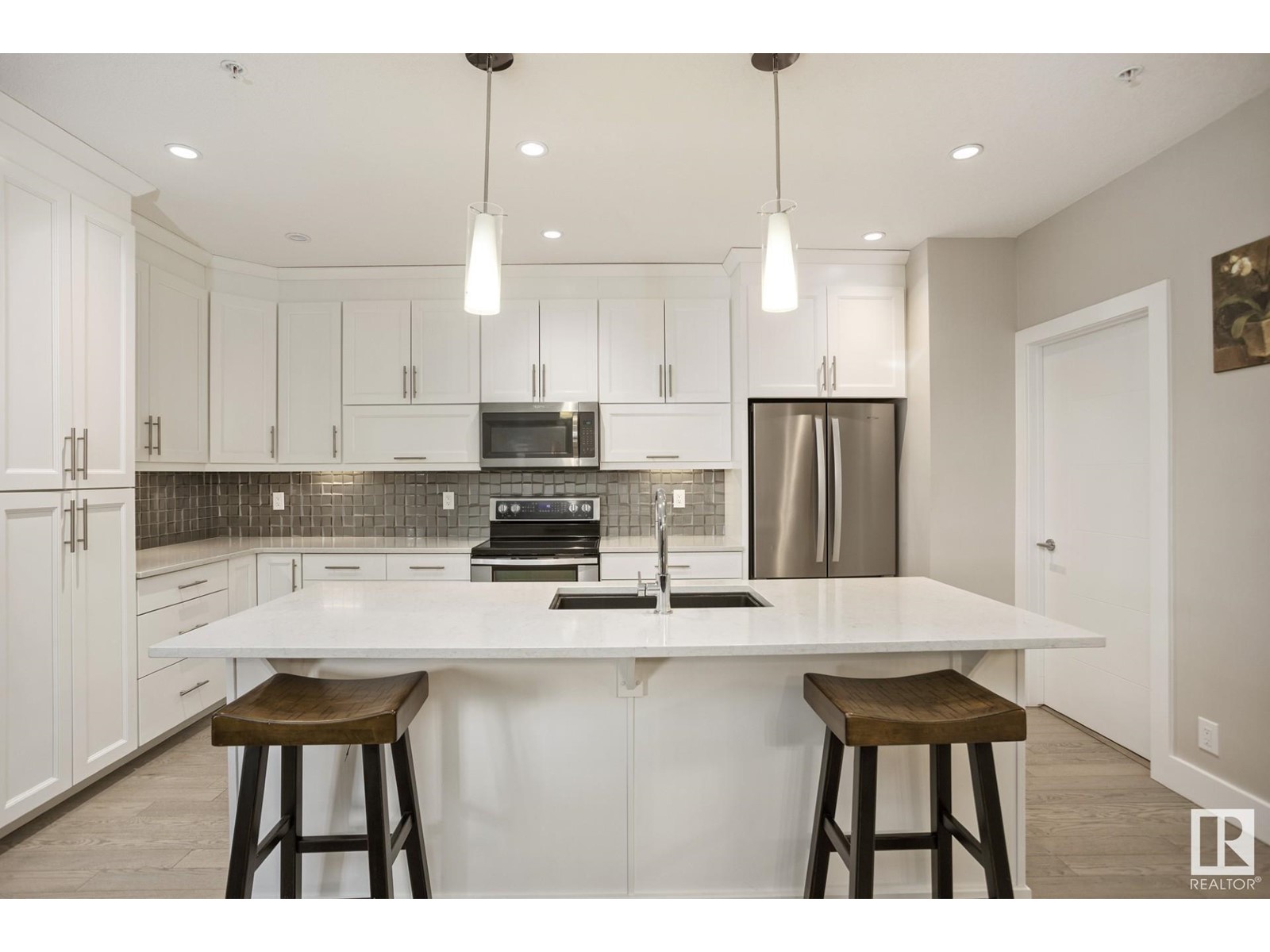 #129 11074 ELLERSLIE RD SW