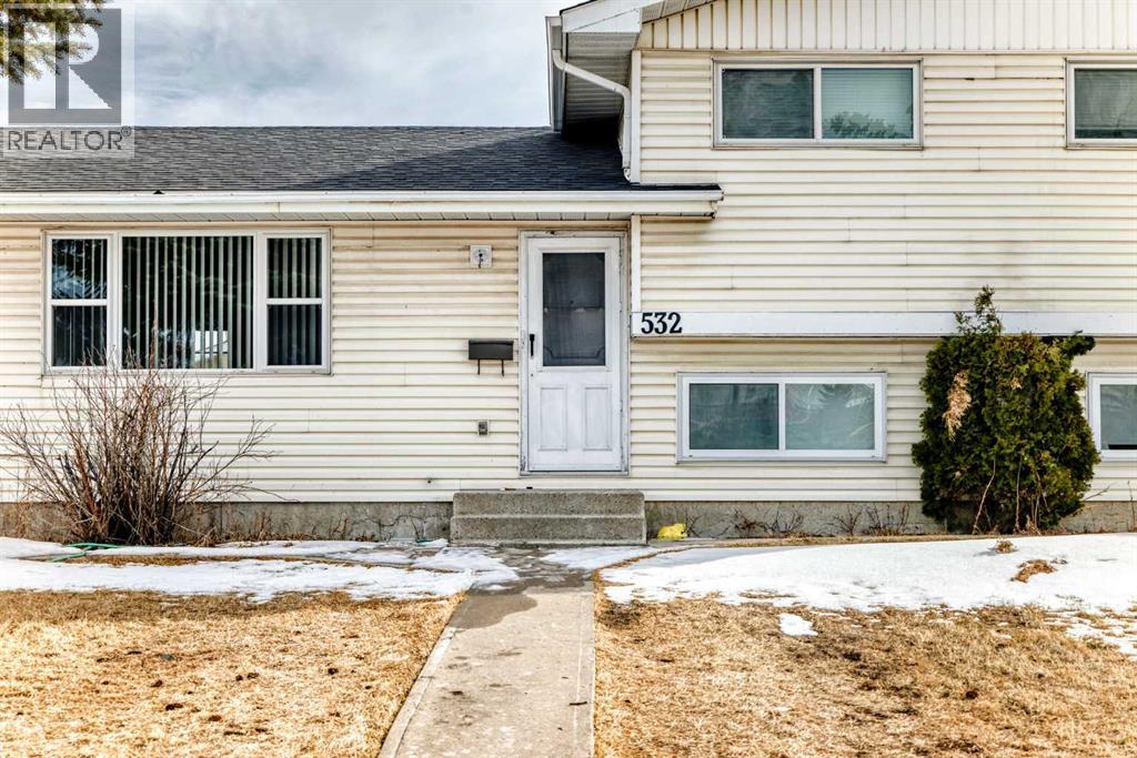 532 Rundleridge Drive NE