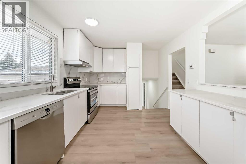 532 Rundleridge Drive NE